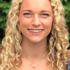 Meet your Posher, Brittnee